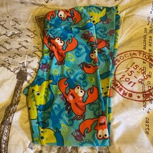 LuLaroe pre-owned Tween leggings.